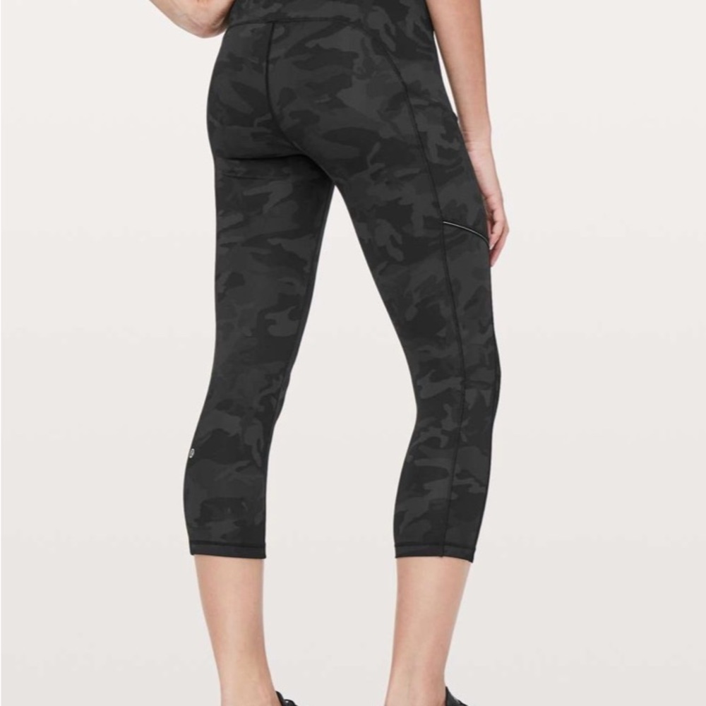 Lululemon speed up crop *21”